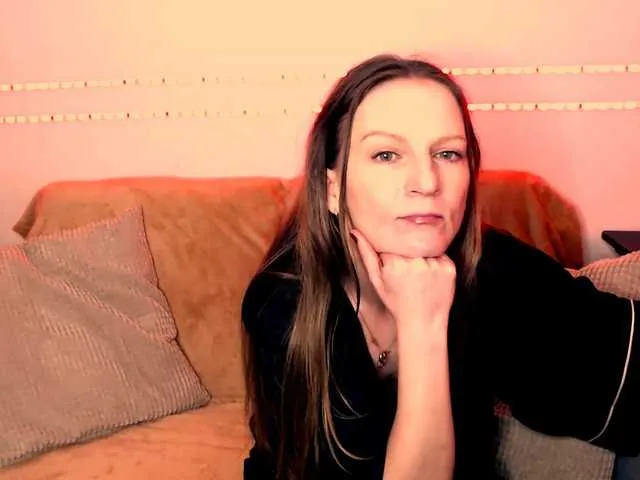 Live sex webcam photo for Evamoon1 #241275069