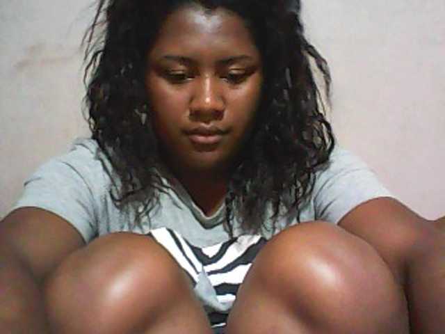 Live sex webcam photo for mybigass15 #241393304