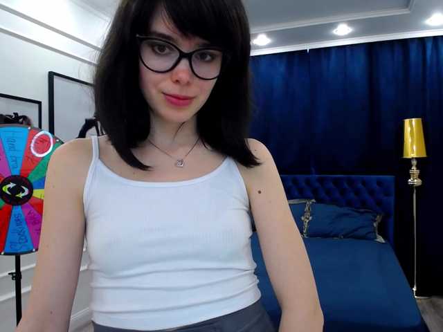 Live sex webcam photo for RaspberryJjam #243918101