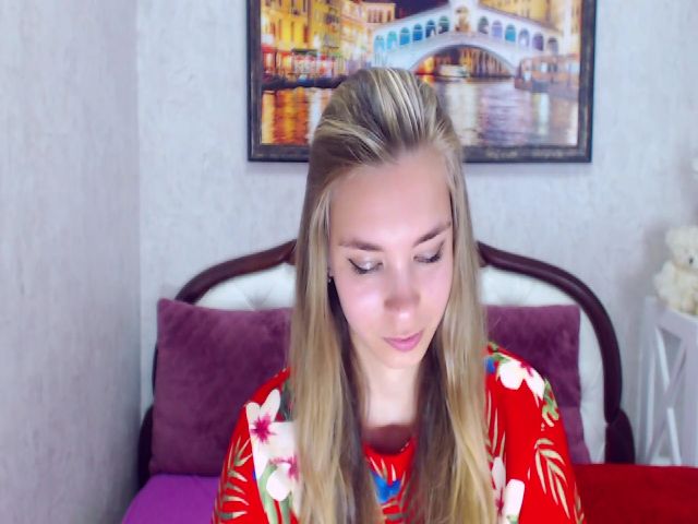 Live sex webcam photo for RossandaShy #253008838