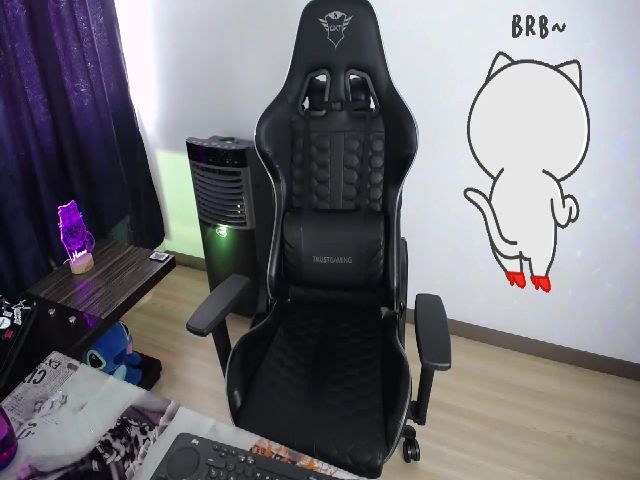 Live sex webcam photo for BiancaMiller #255990699