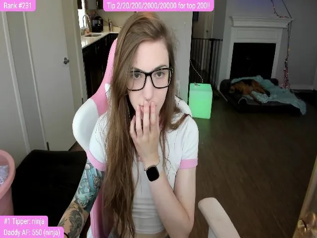 Live sex webcam photo for TheSharkQueen #254573554