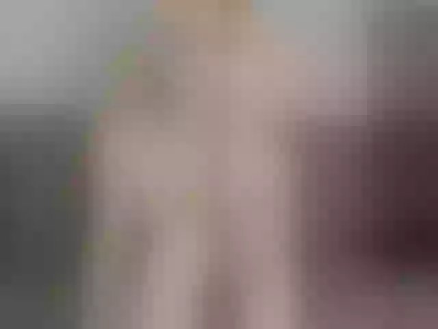Live sex webcam photo for Miya13 #243038576