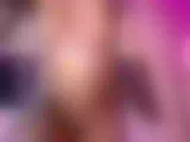 Live sex webcam photo for EmmySweett #254686381