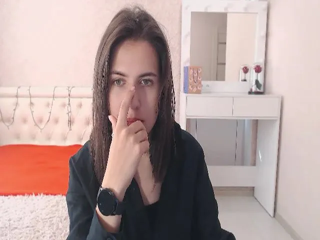 Live sex webcam photo for YourrAngell #258135554