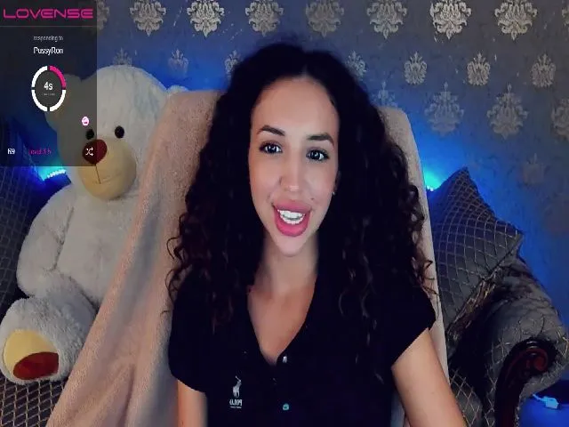 Live sex webcam photo for Simba_Leo #261465935