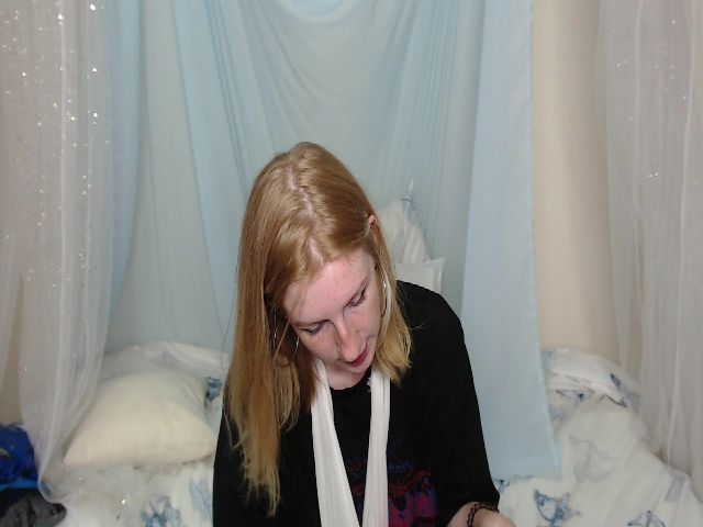 Live sex webcam photo for ImFoxx #255925839