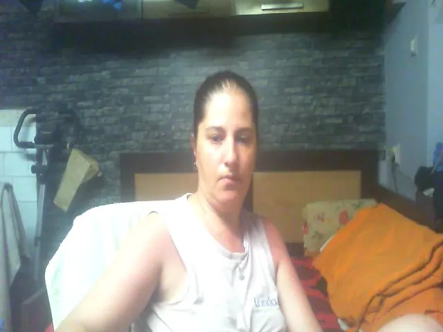 Live sex webcam photo for MGabrielle #255576959