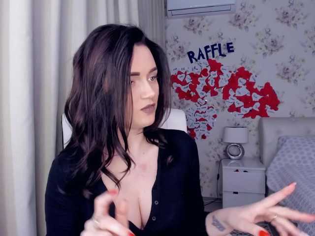 Live sex webcam photo for jessykm123 #241045720