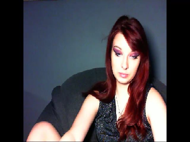 Live sex webcam photo for VirginLuna18 #259458341