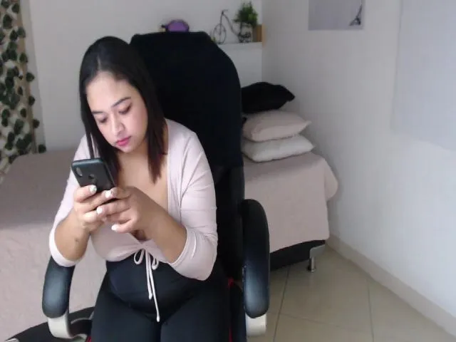 Live sex webcam photo for Abba_smith #259658592