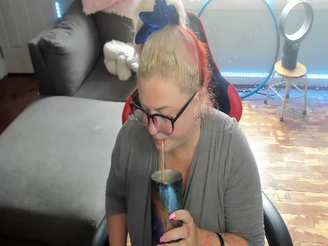 Live sex webcam photo for Janrubygirl #255718568