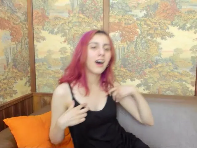 Live sex webcam photo for SarahBanks #262374951