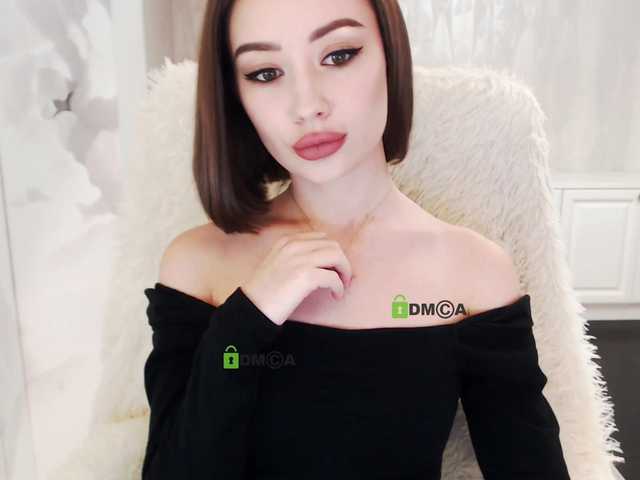 Live sex webcam photo for AnnaDaisy1 #241402090