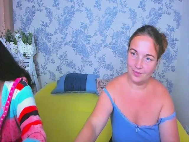 Live sex webcam photo for NikaRysa #254361296