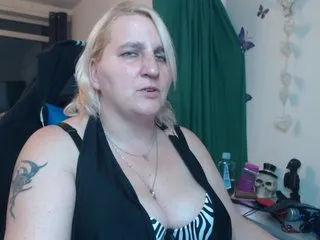 Live sex webcam photo for DrachenLady39 #240723260