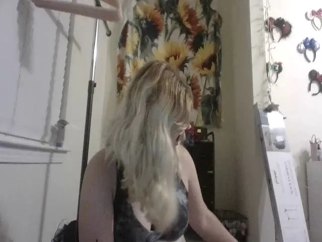 Live sex webcam photo for cozychristine #255225402