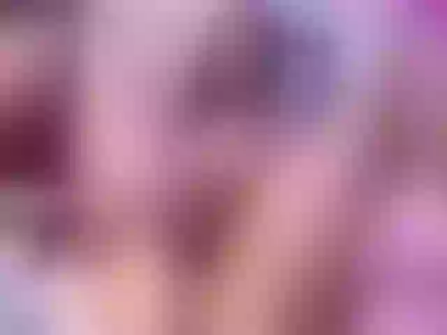 Live sex webcam photo for EmmySweett #254680387