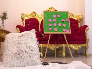 Live sex webcam photo for SexyOksana100 #251991906