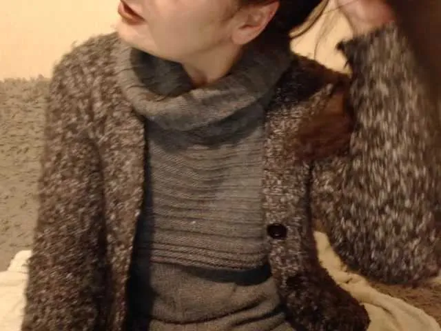 Live sex webcam photo for La-lla #240976428