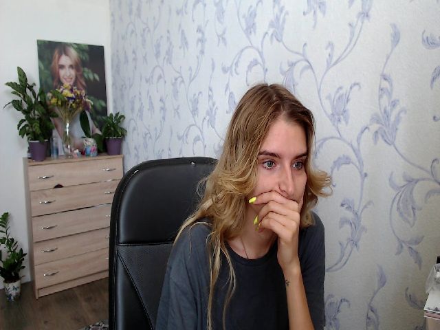 Live sex webcam photo for Springibabby #261298693