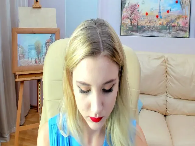 Live sex webcam photo for SusieTurner #252273975