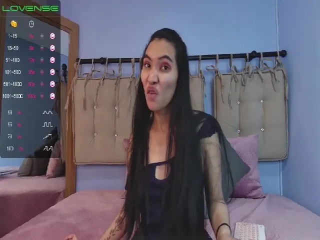 Live sex webcam photo for Alanna_Brown #257832513