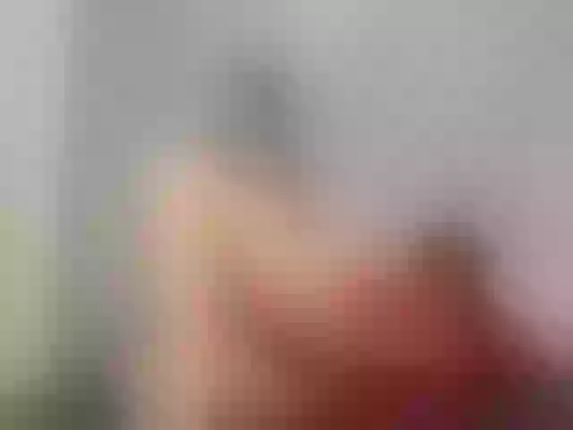 Live sex webcam photo for Juanitaa_01 #252682864