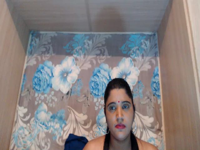 Live sex webcam photo for Indianrose1 #258802912