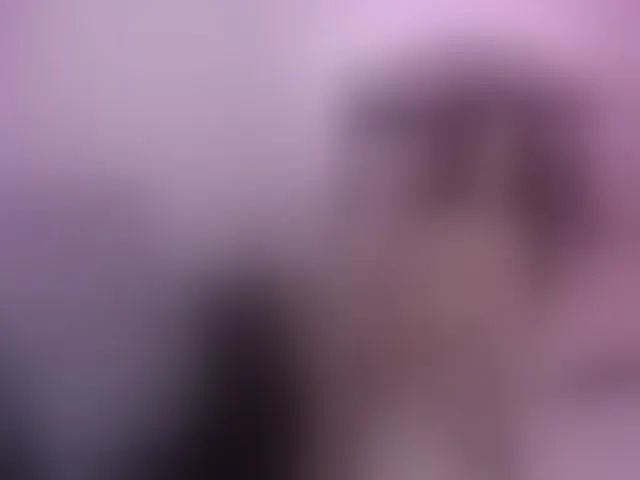 Live sex webcam photo for MeganMaxine #263670075