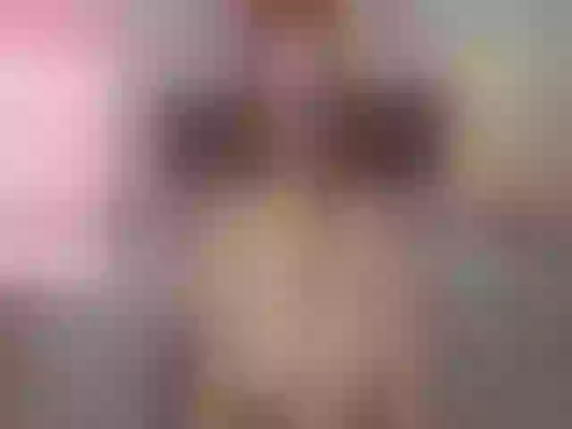 Live sex webcam photo for Hhalaa_ #262594879