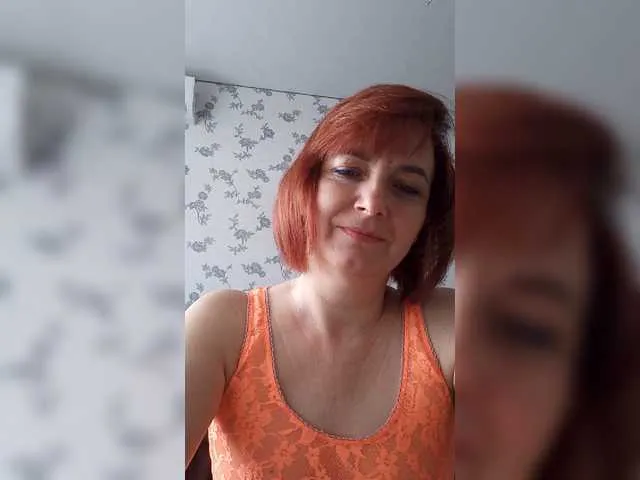 Live sex webcam photo for KoshkaKissES #241405321