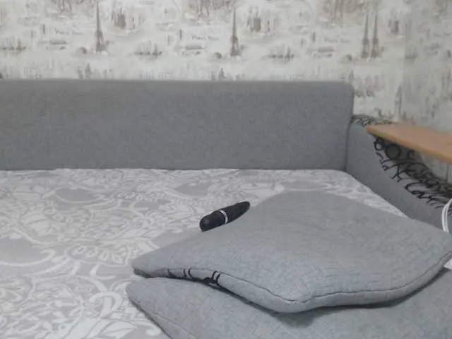 Live sex webcam photo for LunaRex #241402349