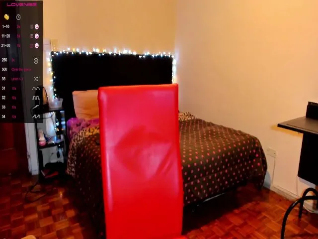 Live sex webcam photo for PrincesaParis #259484372
