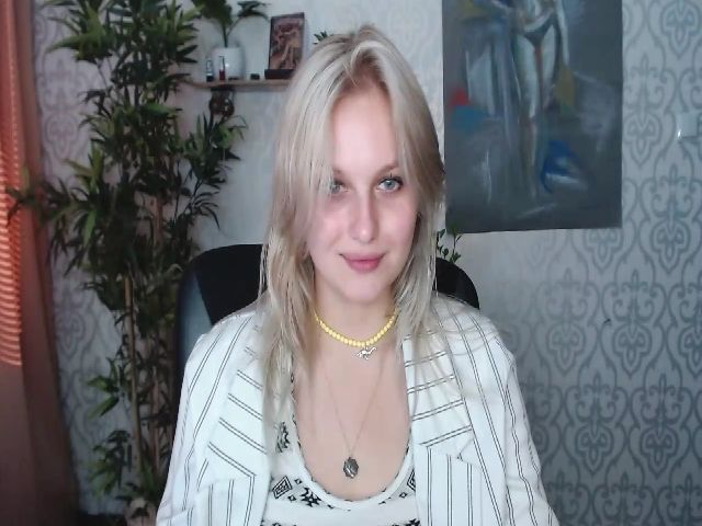 Live sex webcam photo for Dorina_xX #264905920