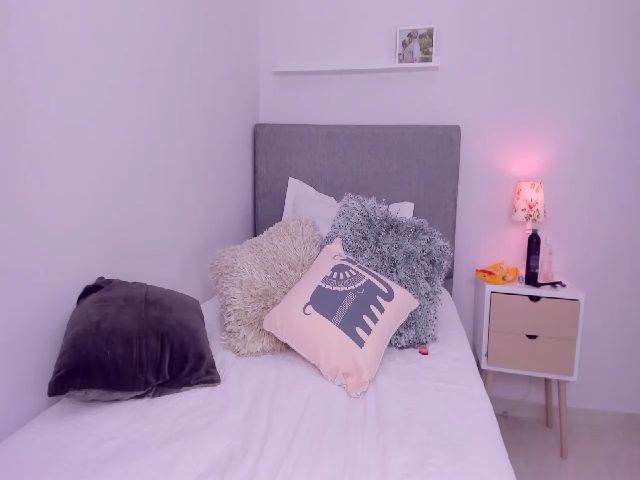 Live sex webcam photo for Jessy_Fisher #255387920