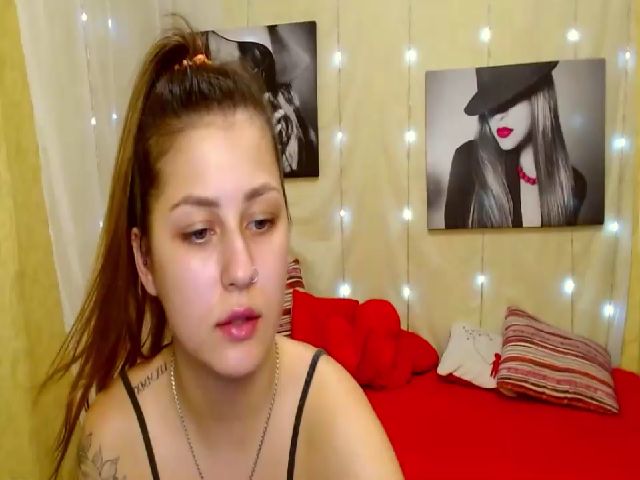 Live sex webcam photo for MsDream_ #255679386