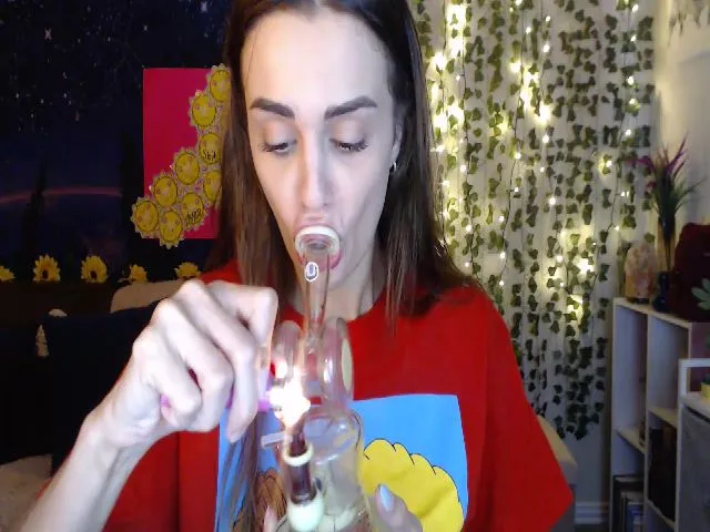 Live sex webcam photo for AudryLikes #252587623