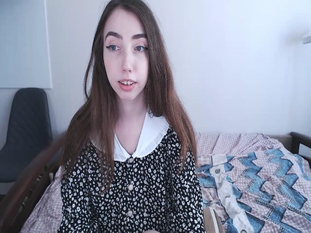 Live sex webcam photo for JuliPeach #256789199