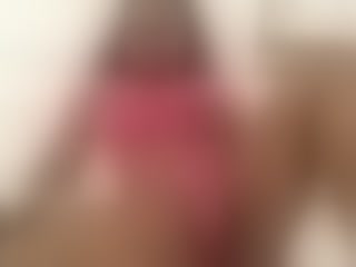 Live sex webcam photo for AngelaQueen #240838511