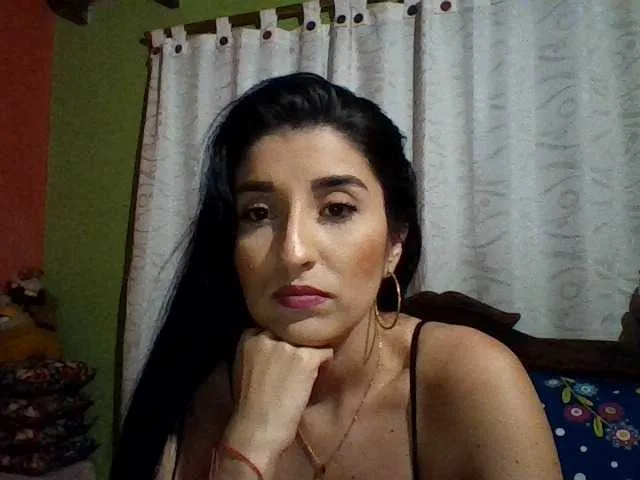 Live sex webcam photo for mao022 #245378356