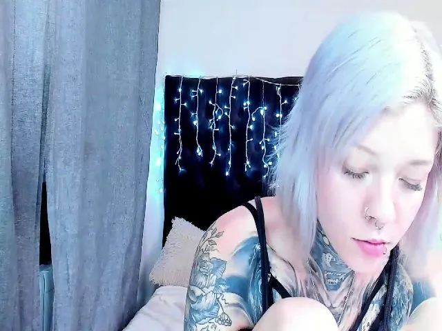 Live sex webcam photo for LiluKayden #254105106