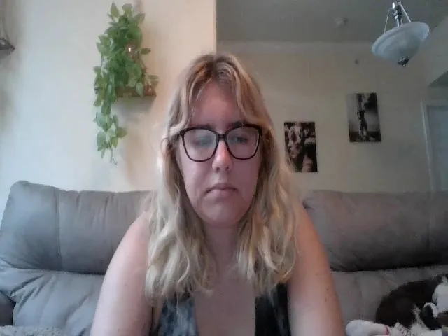 Live sex webcam photo for cozychristine #255357757