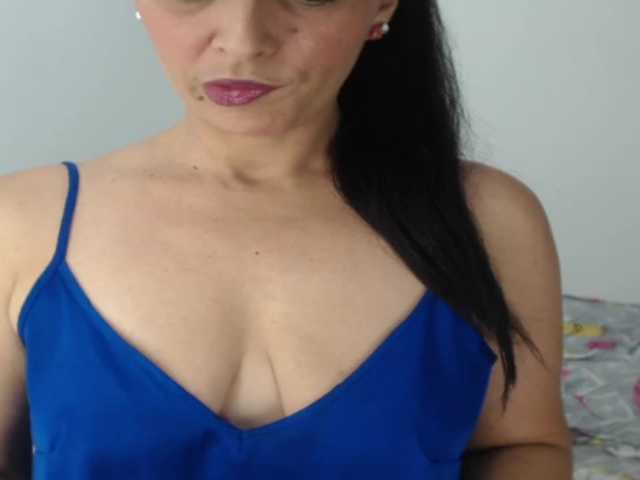 Live sex webcam photo for Bombon31 #240948453