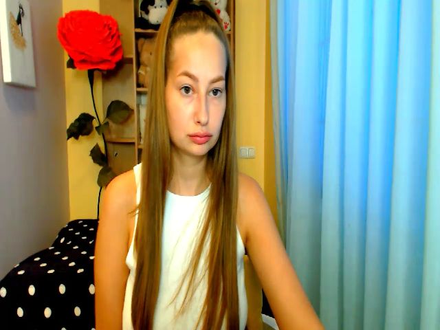 Live sex webcam photo for MaryRichar #255575593