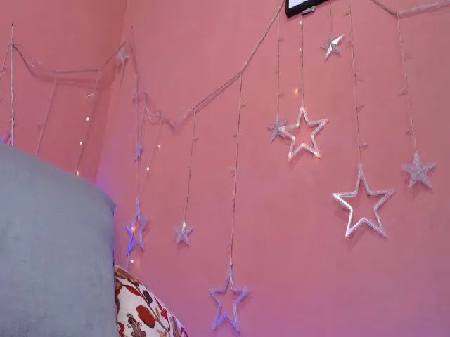 Live sex webcam photo for Victoria_flr #264590809