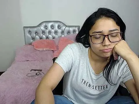 Live sex webcam photo for Haru-chan #242099762