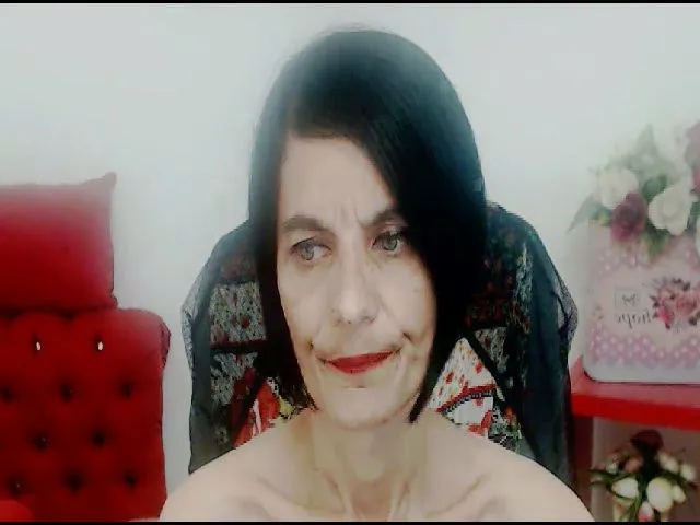 Live sex webcam photo for BestBangMilf #256872039