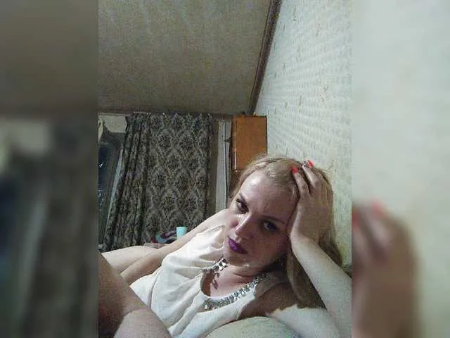 Live sex webcam photo for AlinaPixel #249705154