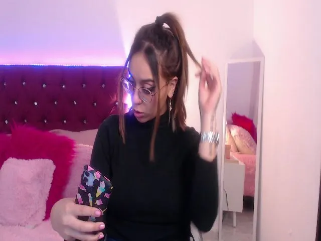 Live sex webcam photo for SamPuckett #253952023